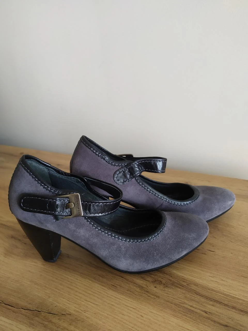Elegant Martinelli Sapatos de Salto em Camurça Cinza Pele Tamanho 36 Pulseira – photo 4